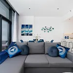 Ultimate Stay / 4 Beds / Burj Khalifa View / Ultra Modern / Business Bay