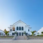 Maison Privee - Luxury Villa With Dramatic View Private Beach & Pool