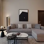 Lusso Hometels J One Business Bay