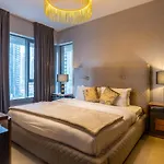 29 Boulevard Contemporary & Spacious Apartment, Burj & Fountain View