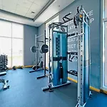 Bnbme - Churchill Tower