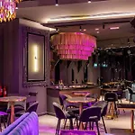 Jw Marriott Hotel Marina Residence