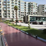 Sweet Home Apartment Suites