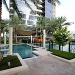Nasma Luxury Stays - Fantastic Burj Khalifa View From This Fancy Condo