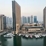 Waterfront Yachts View Studio In Bay Central, Dubai Marina