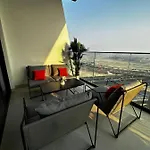 Stylish 1 Bedroom In Binghatti, Business Bay, Canal View