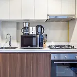New 1 Bedroom With Canal View - Close To Downtown