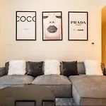 Amna Tower With A Beautiful View And A Chic Style