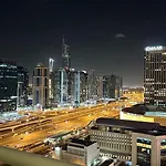 Studio Apartment Marina Dubai And Sea View At 10Mn From Jbr Beach & Metro Deluxe Studio Apt For 4Ppl Late Check-In & Late Check-Out