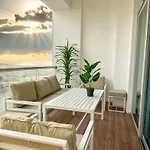Luxurious 2 Bedroom With Iconic Marina & Arabian Sea View