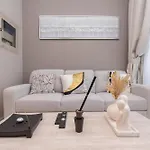 Aya Boutique - Aqua Canal One-Bedroom Retreat At Zada Tower