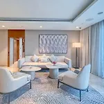 Spacious And Overlooking Burj & Fountains