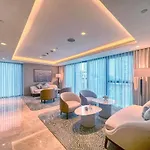 Spacious And Overlooking Burj & Fountains