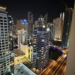Studio Apartment Marina Dubai And Sea View At 10Mn From Jbr Beach & Metro Deluxe Studio Apt For 4Ppl Late Check-In & Late Check-Out