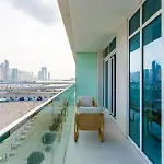 Private Beachfront 1 Bed With 180 View Of Marina Skyline