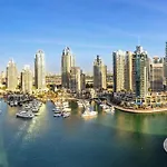 Stunning Marina View Apartment In Dubai Marina