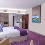 Leva Hotel And Suites, Opposite Downtown