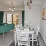 Route 66 Beach Hostel