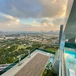 Alfa World Trade Centre Dubai 1Br, Max Metro Station