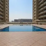 Frank Porter - Lakeside Tower D