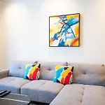 Rh- Modern Comfort & Bright 1Br Near Dubai Mall, City Views