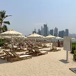 Signature Studio At Seven Palm