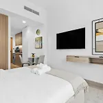 Waves - Azizi Riviera Building 25 Cozy Studio With Balcony