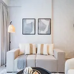 Stunning 1Br Apartment In Azizi Riviera 42, Al Merkadh By Deluxe Holiday Homes