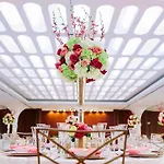 Queen Elizabeth 2 Hotel