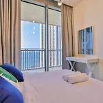 Luxurious Apartments Dubai Marina Views Pool Gym By Sojo Stay