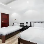 Palm Jumeirah Villa - 4Br - Private Beach - Cityapartmentstay