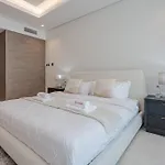 #43 Spacious 1Br In Sterling Tower Business Bay