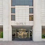 Contemporary Studio With Amazing Amenities