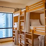 Dejaview, Luxurious Hostel - Jbr, Dubai