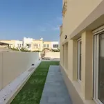 Luxurious 3-Bedroom Villa With Private Pool At Springs 10