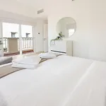 Luxurious 3-Bedroom Villa With Private Pool At Springs 10