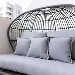 Elegant Studio Room Near Business Bay Modern Comfort With Balcony Views