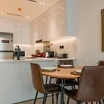 Luxury 1Br In Jvc W Pool Gym Parking And Close To Top Attractions