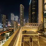 The Skyline Suite Luxury Downtown Retreat
