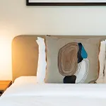Coastal Chic 1 Bedroom Apartment W Private Beach