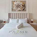 Chic Dubai Studio In Discovery Gardens