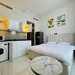 Royal Maison Manara Studio Stay Cook & Relax