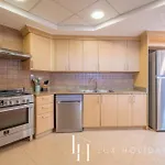 Lux - The Shoreline Penthouse Suite