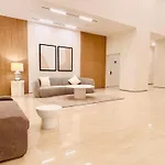 Luxury One Bedroom Apartment With Fountain View Opposite Dubai Mall