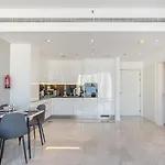 Stylish 1Br Apartment With Skyline Views In Business Bay 10 Mins To Burj Khalifa
