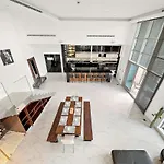 First Class 2Br Upscale Duplex Living