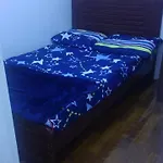 Brand New Unisex Budget Family Rooms In Center Of Bur Dubai