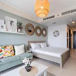 Havn - Studio Apartment In Goldcrest Views, Jlt