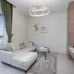 Lavish 2Br Apartment In Sobha Creek Vistas
