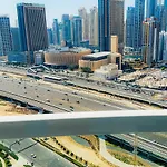 Sophisticated 2Br In Jlt - Walk To Metro & Lake